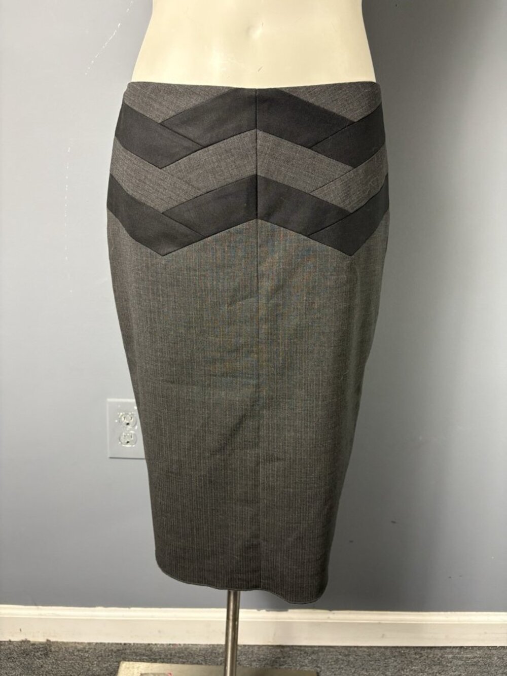 BCBG Max Azria Womens S/4 Gray & Black Skirt Suit Martine Blazer Jacket - Picture 5 of 10